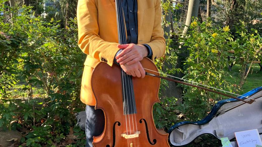 Daniel Sperry w/ cello